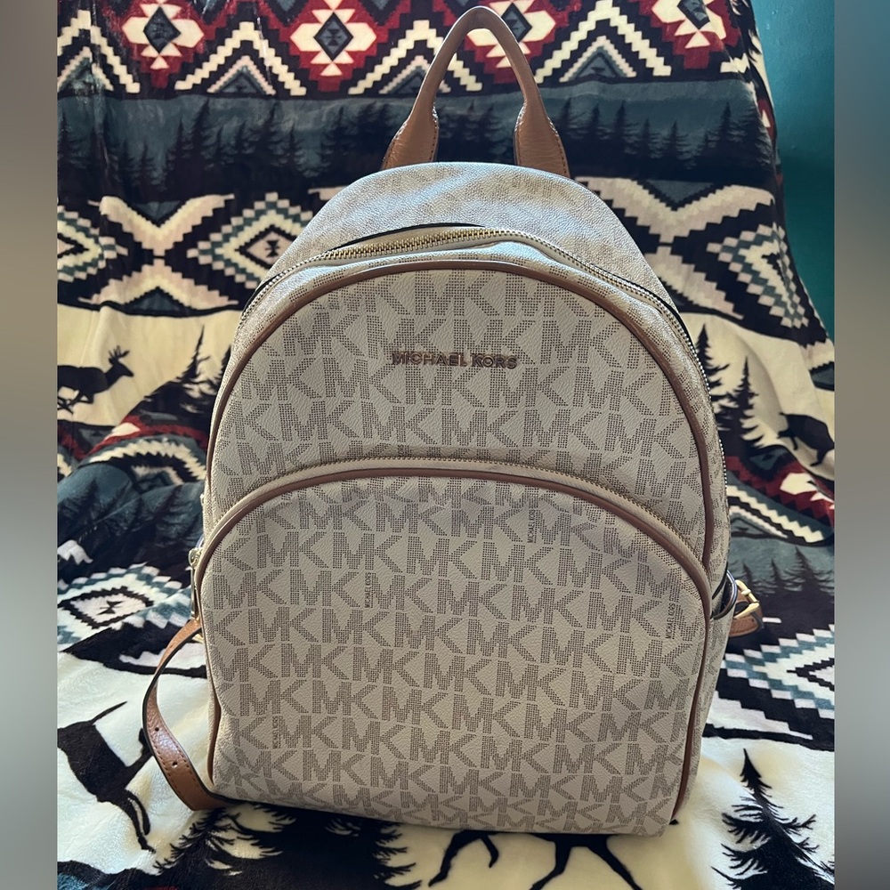 Michael Kors White Book Bag